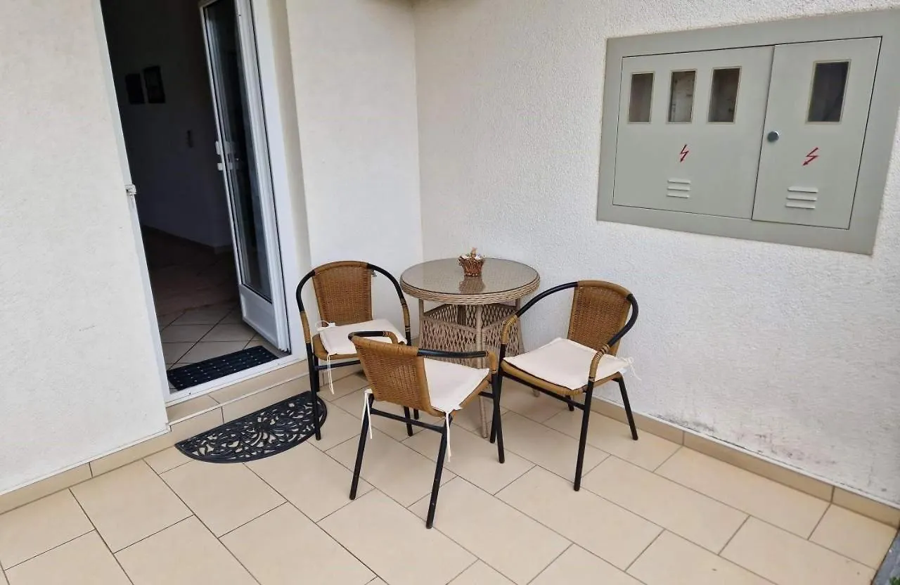 Keti 1 Nv - Apartment For 3 Persons Novi Vinodolski